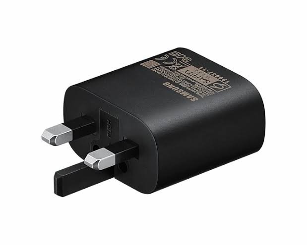 IMG 4976 Samsung 25W 3-Pin Adapter UK Super Fast